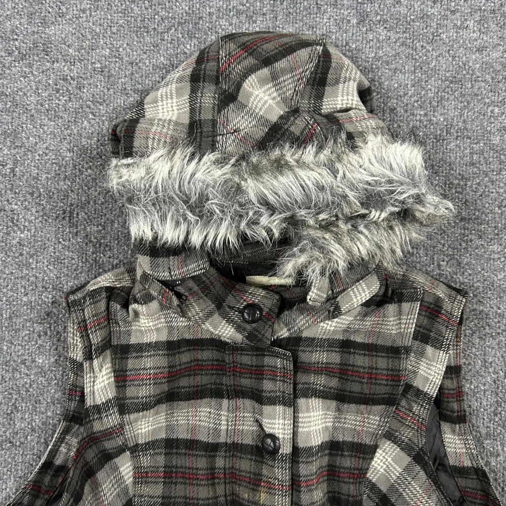 Sonoma Vest Womens XL Gray Plaid Faux Fur Trim Hood Button Front Quilted Lining